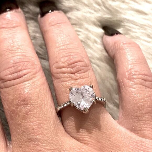The Best seller!Delicate 925 Silver & CZ  Heart Ring sz 6 - Picture 2 of 15